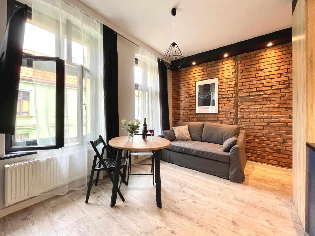 Copernicus Street Apartment - Twin Peaks ทอรูน ภายนอก รูปภาพ