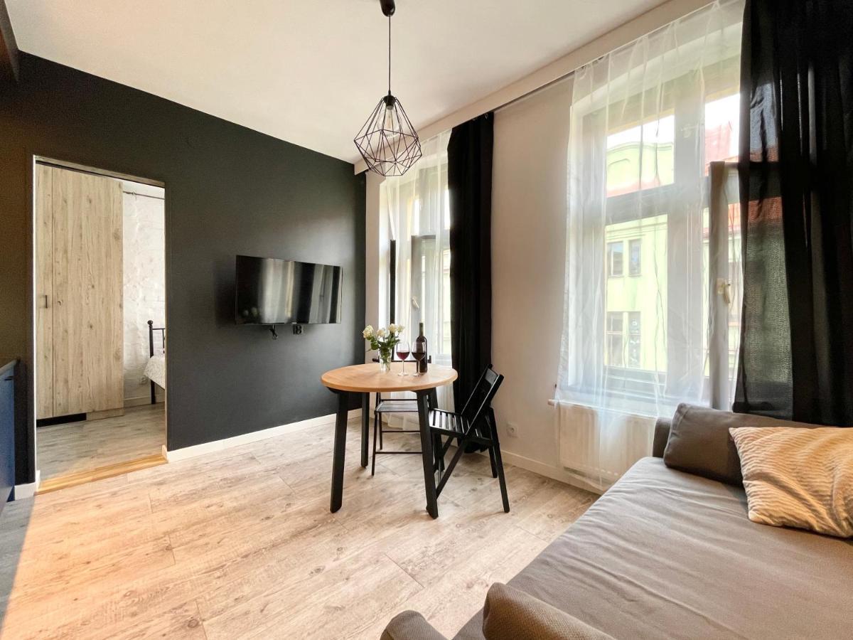 Copernicus Street Apartment - Twin Peaks ทอรูน ภายนอก รูปภาพ