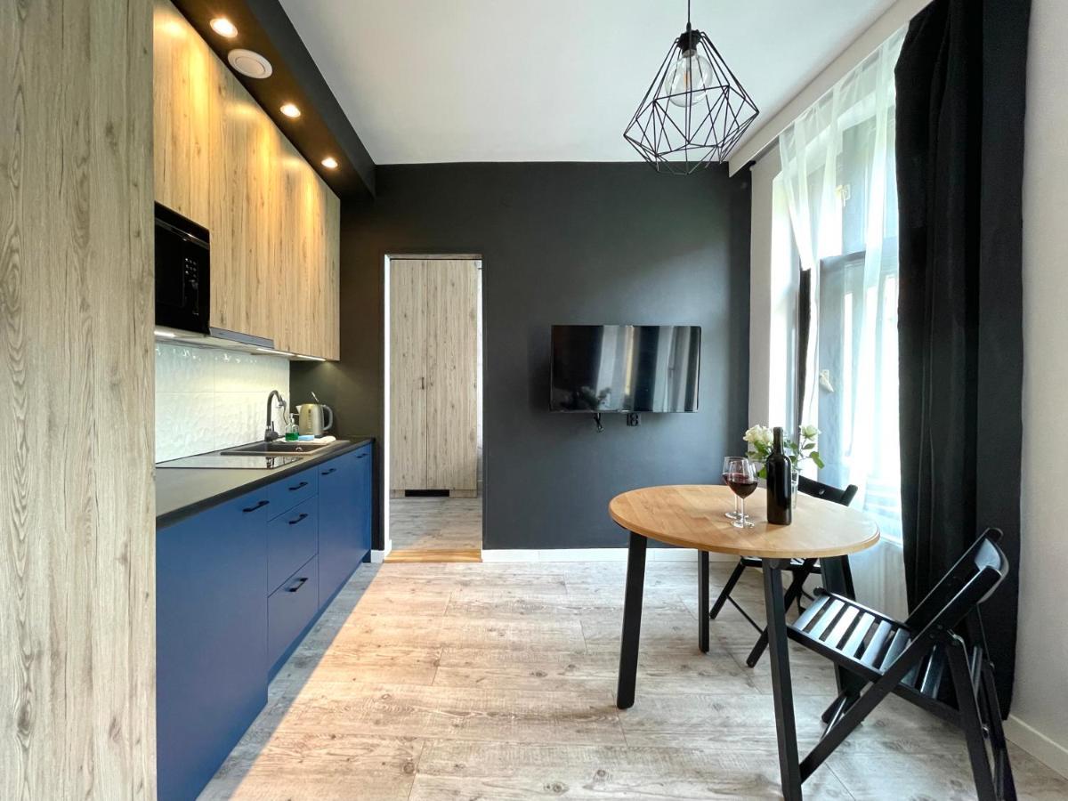 Copernicus Street Apartment - Twin Peaks ทอรูน ภายนอก รูปภาพ
