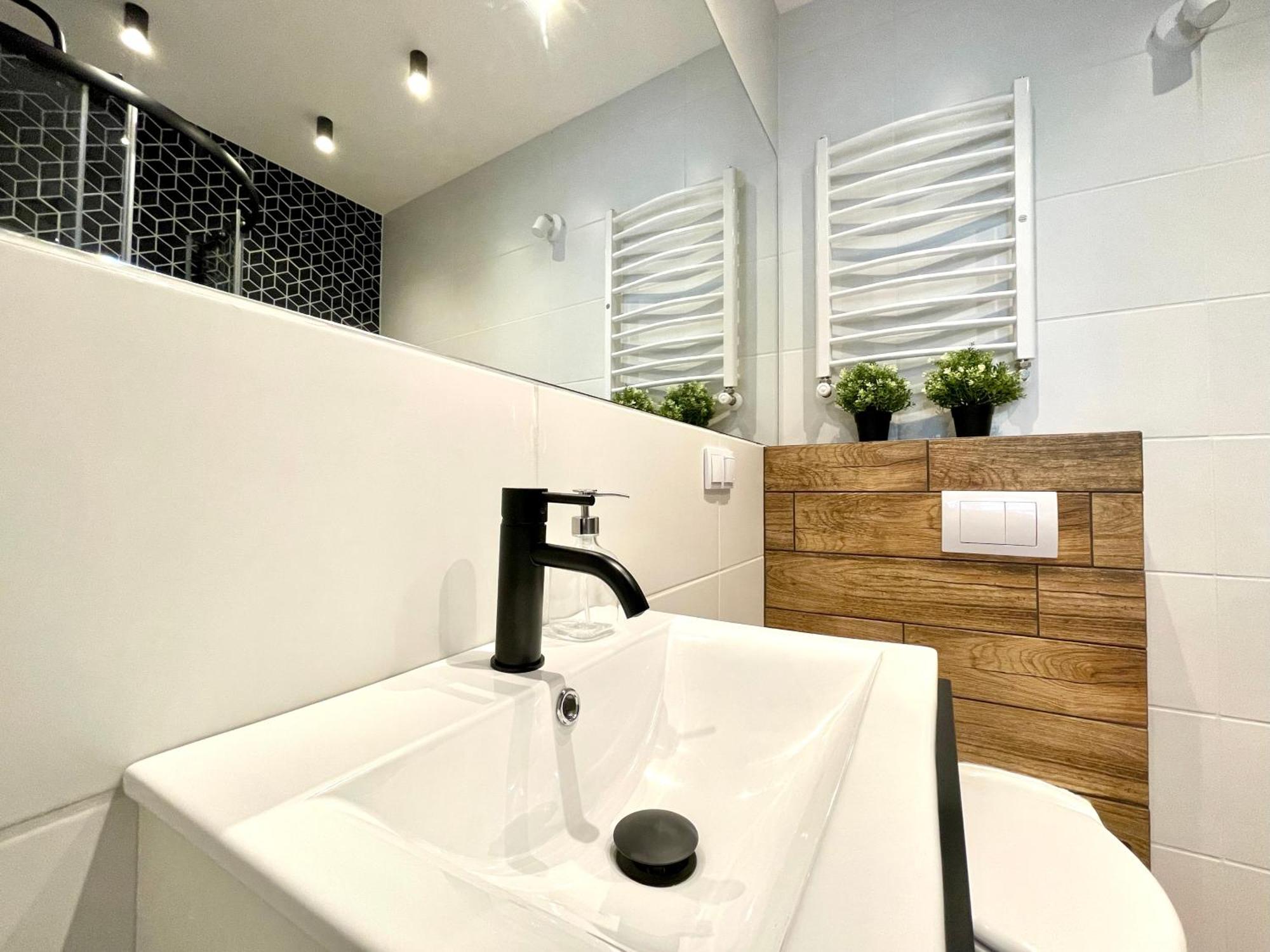 Copernicus Street Apartment - Twin Peaks ทอรูน ภายนอก รูปภาพ